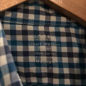 Men’s Light Weight Button Down Collar Shirt